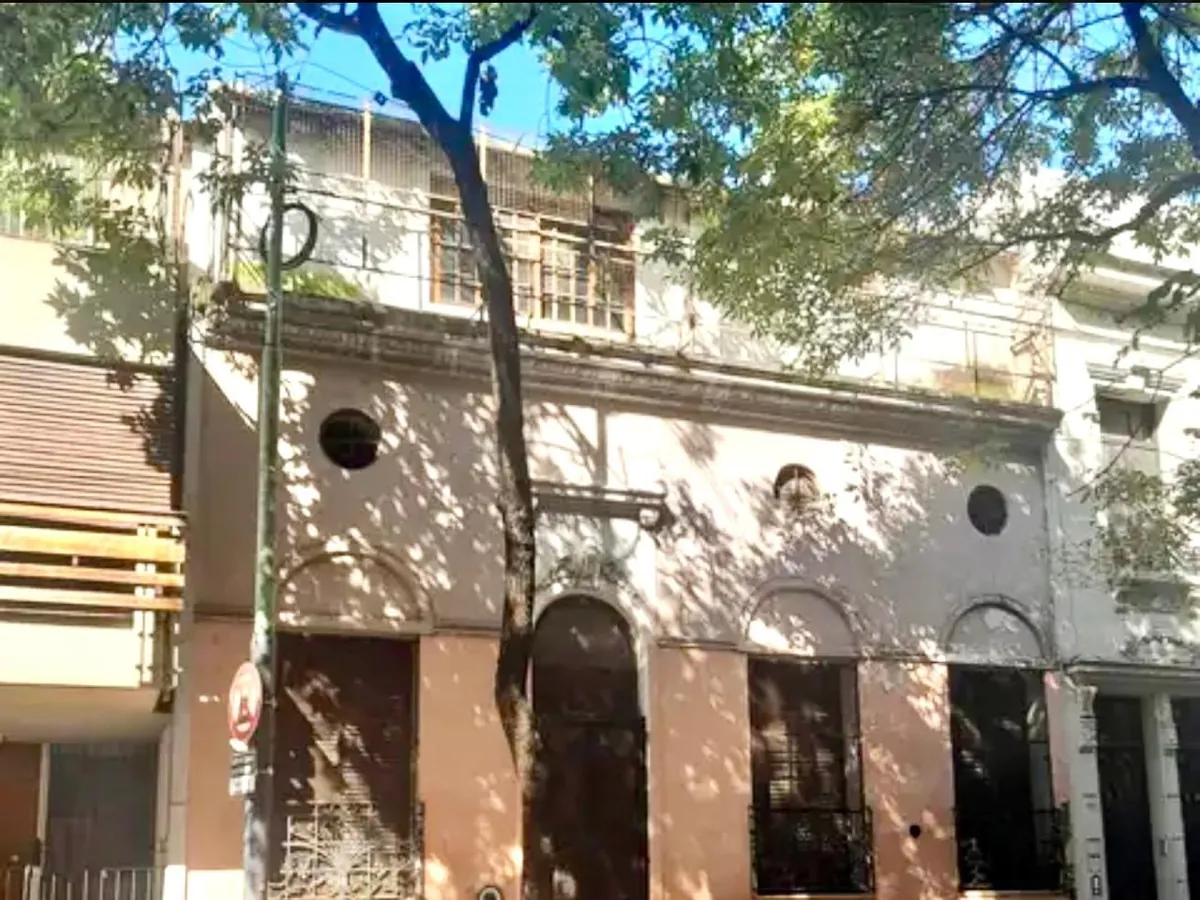 Frente del inmueble de Tacuarí 1000, en San Telmo